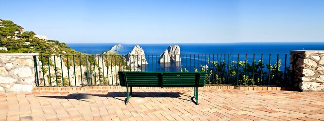 Trip Burgenland Feriendestination - Capri ist eine blühende Insel mit weißen Gebäuden, die einen schönen Kontrast zum tiefen Blau des Meeres bilden. Die durchschnittlichen Frühlings- und Herbsttemperaturen liegen bei etwa 14°-16°C, die besten Reisemonate sind April, Mai, Juni, September und Oktober. Auch in den Wintermonaten sorgt das milde Klima für Wohlbefinden und eine üppige Vegetation. Die beliebtesten Orte für Capri Ferien, locken mit besten Angebote für Hotels und Ferienunterkünfte mit Werbeaktionen, Rabatten, Sonderangebote für Capri Urlaub buchen.